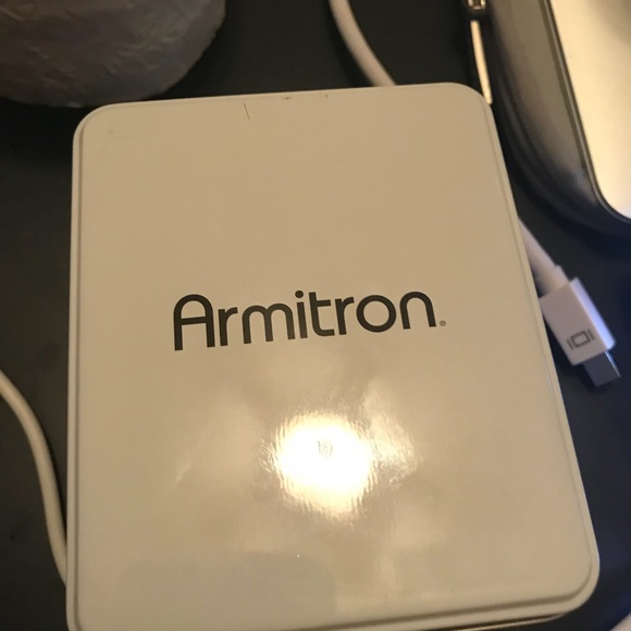 Armitron watch - Picture 3 of 3